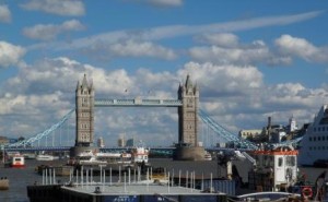 London (222)
