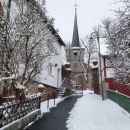 Kirche Hettenhausen im Schnee