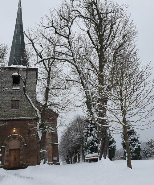 Kirche Hettenhausen im Schnee